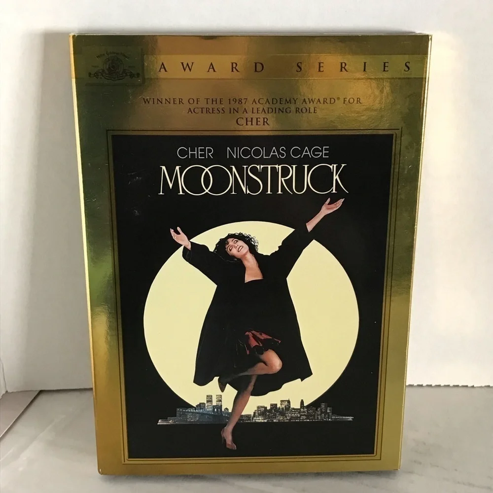 Moonstruck DVD - Deluxe Edition - Award Series